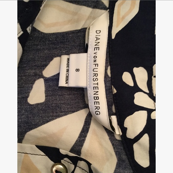 Diane von Furstenberg navy patterned shirtdress - Picture 8 of 8